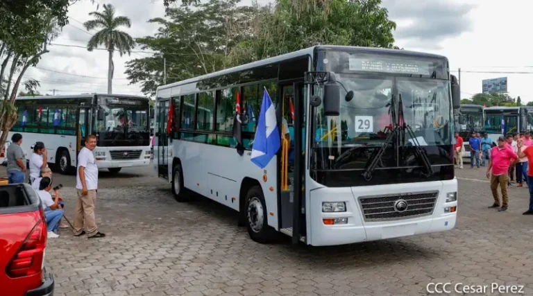Fortalecerán rutas intermunicipales con 400 buses chinos