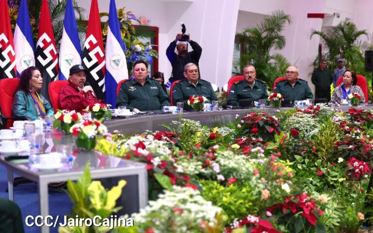 Pdte. Daniel saluda aniversario de la batalla de Ayacucho
