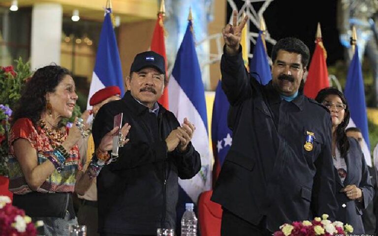 Mensaje de saludo y felicitación al Presidente Nicolás Maduro por las Fiestas de Navidad y Año Nuevo