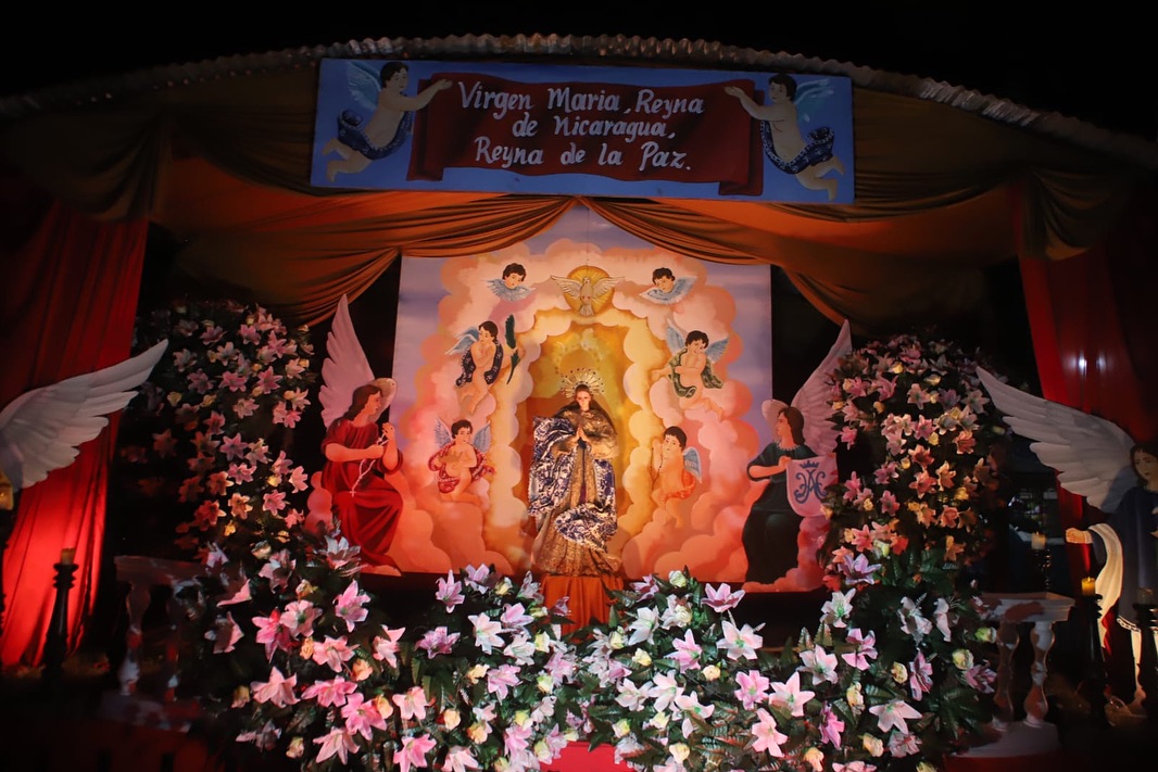 Virgen María Reyna de la Paz