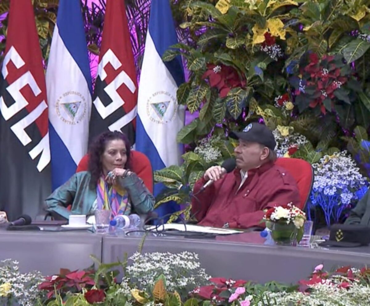 Pdte Daniel Ortega y vicepresidenta Rosario Murillo.