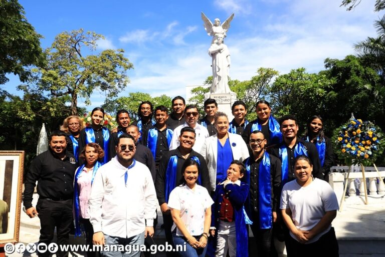 Rinden homenaje a Rubén Darío en Managua