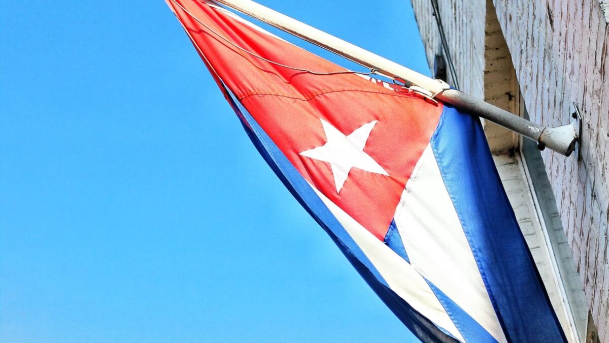 Cuba declara duelo ante víctimas de explosión en Holguín