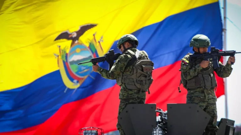 Ecuador decreta primer estado de excepción