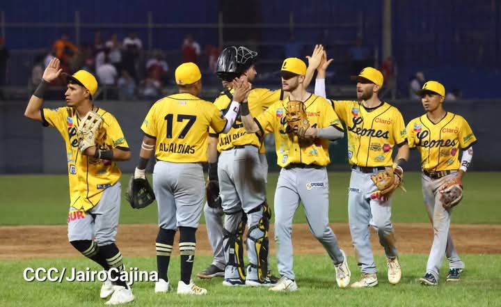 Leones fuerzan el sexto juego de la final