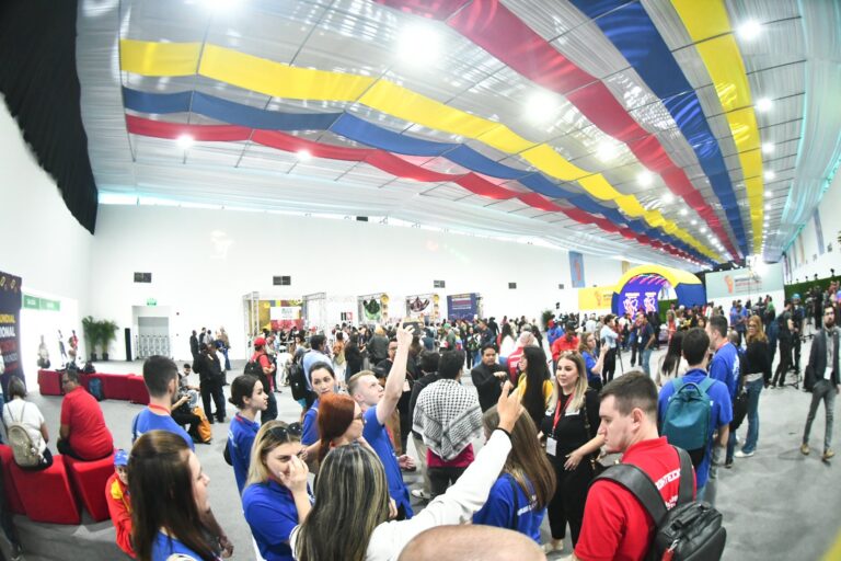 Nicaragua presente en Foro por un Mundo Nuevo en Venezuela