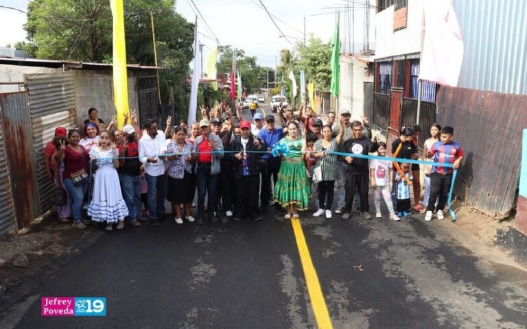 Gobierno mejora condiciones viales del barrio Solidaridad