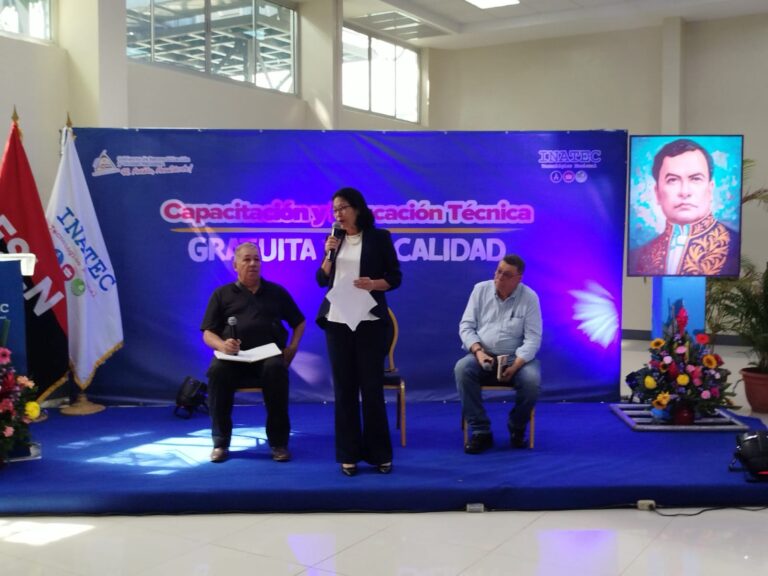 Inatec capacita a sus docentes para el Ciclo Escolar 2025