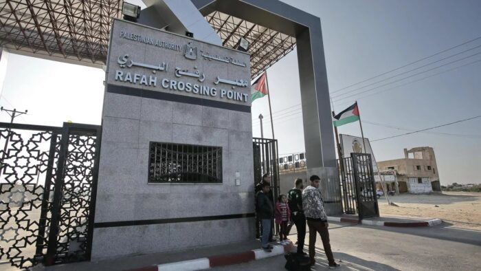 Ministro de Asuntos Exteriores de Egipto, Badr Abdelaty, anuncia que el paso fronterizo de Rafá, ubicado en la frontera entre la Franja de Gaza y Egipto, retomarán sus operaciones.