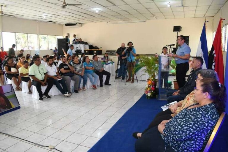 Lanzan Escuelas Municipales de Oficios 2025