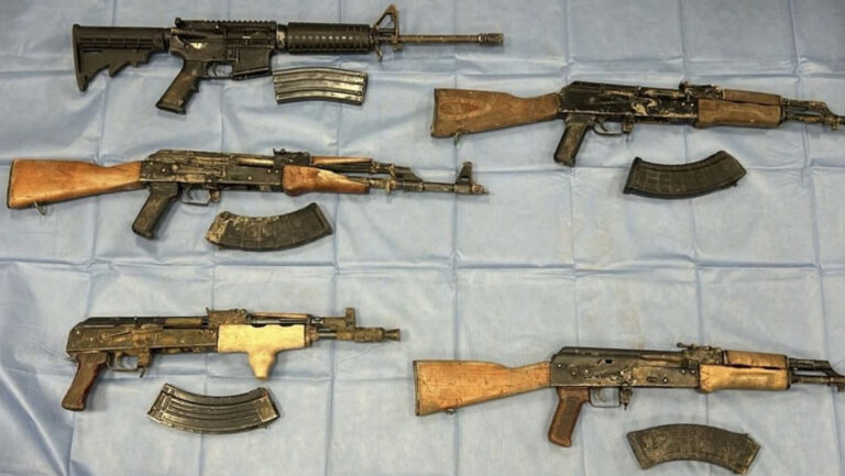 Mueren en México 8 civiles en enfrentamiento con policías