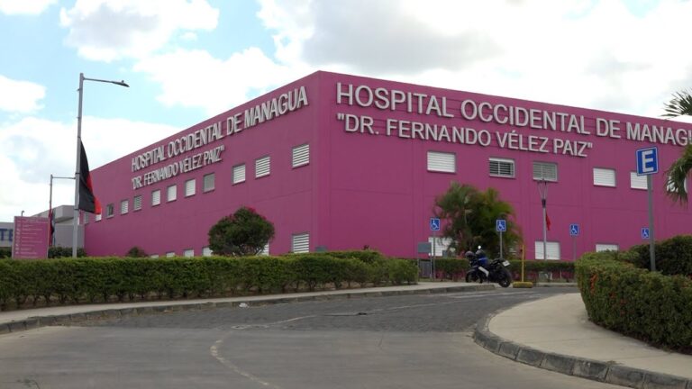 Celebran siete años de funcionamiento del Hospital Fernando Vélez Paiz