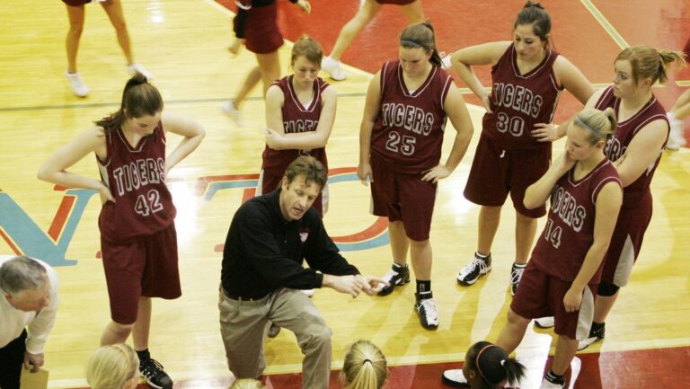 Aprueban ley que prohibiría a los atletas transexuales participar en deportes femeninos