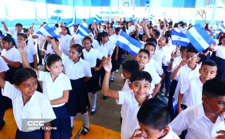 Nicaragua celebra la gran fiesta de la educación