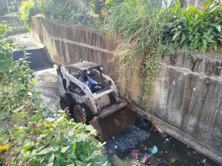 Inicia limpiezas de cauces en Managua