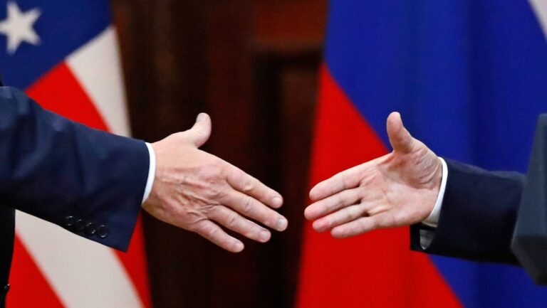 Estados Unidos debe dar el primer paso para las relaciones con Rusia