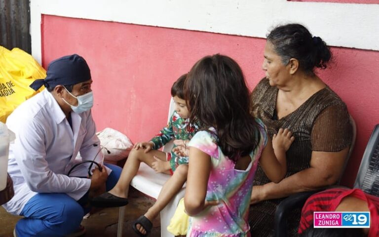 Especialistas recomiendan a cuidar a los niños del polvo