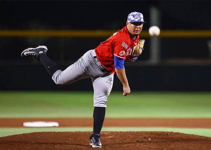 Ronald Medrano se convierte en el primer lanzador nica que gana en la Serie del Caribe