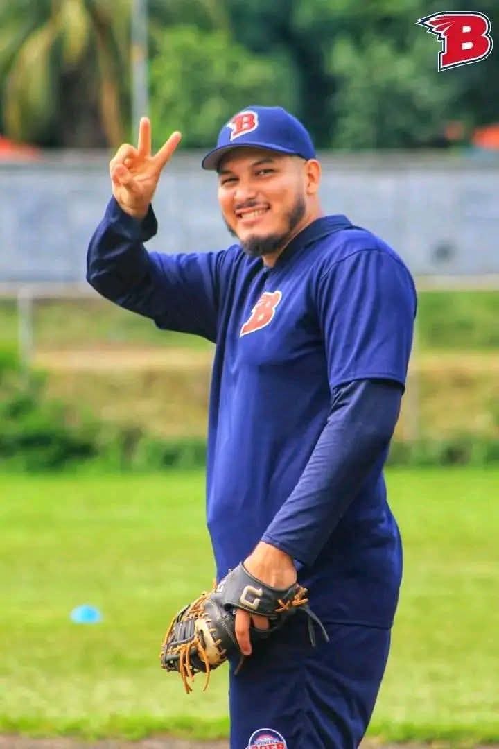 El Bóer se fortalece con la llegada de Freddvil Chévez