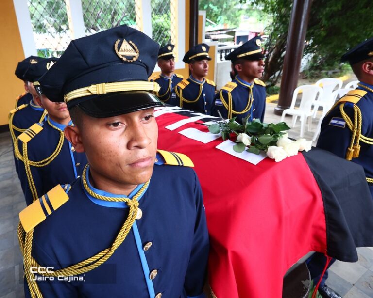 El adiós al Comisionado General Yuri Valle Olivares