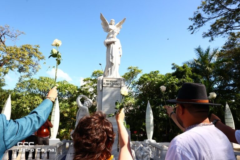 Nicaragua conmemora en grande a Rubén Darío