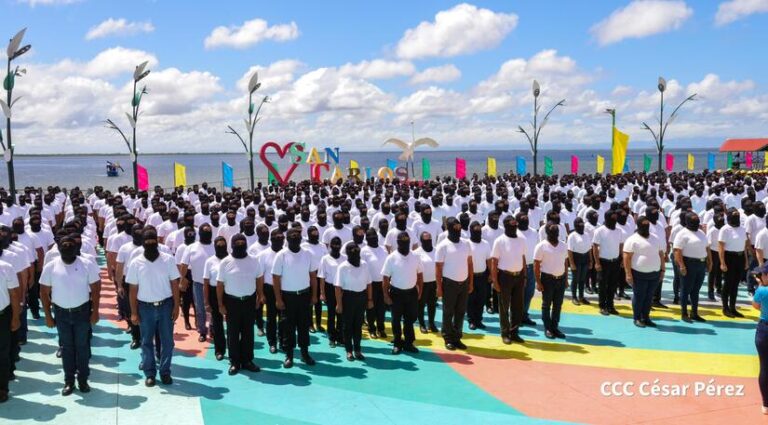 Juramentan a Policía Voluntaria en San Carlos