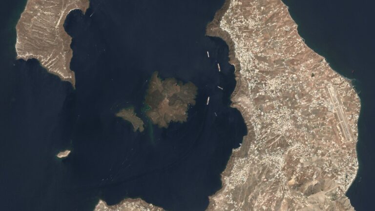 Evacuaciones masivas en Santorini por elevada actividad sísmica