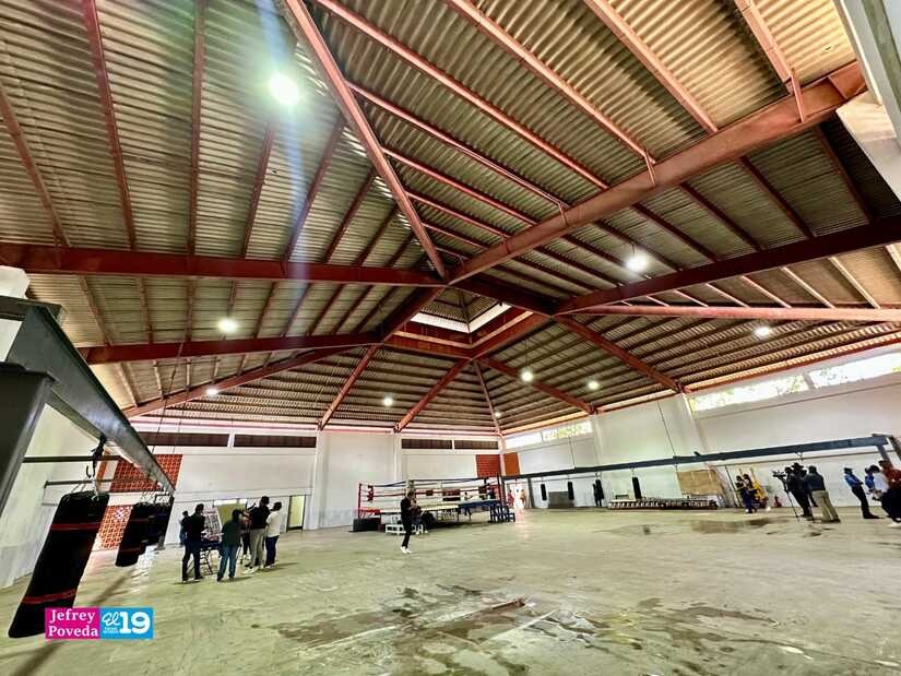 ALMA rehabilita gimnasio "Comandante Iván Montenegro"