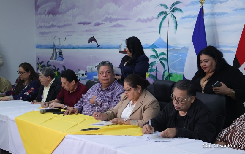 Comisión tripartita acuerda ajuste del 4% al salario mínimo