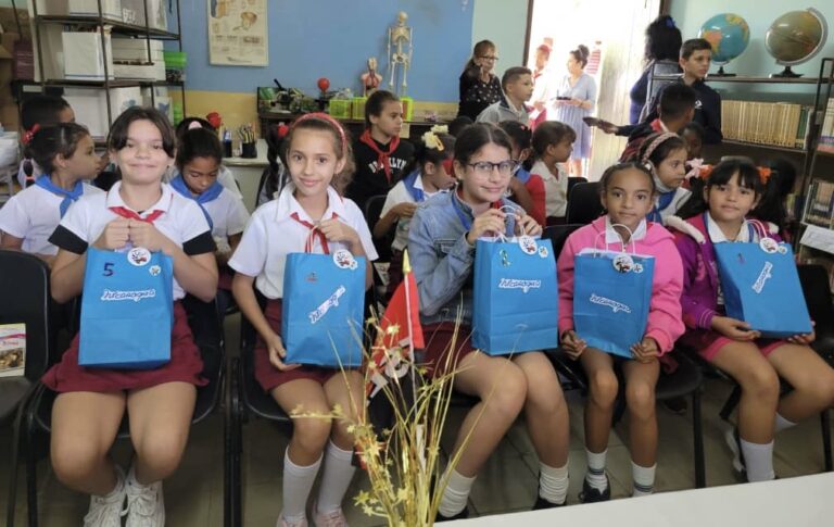 Arte, historia y hermandad: Cuba y Nicaragua celebran a Sandino con talento infantil