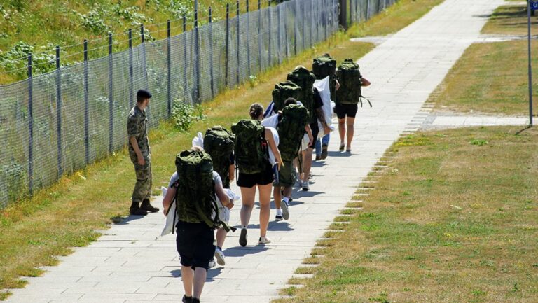 A partir del 2026 reclutarán mujeres para el Ejército