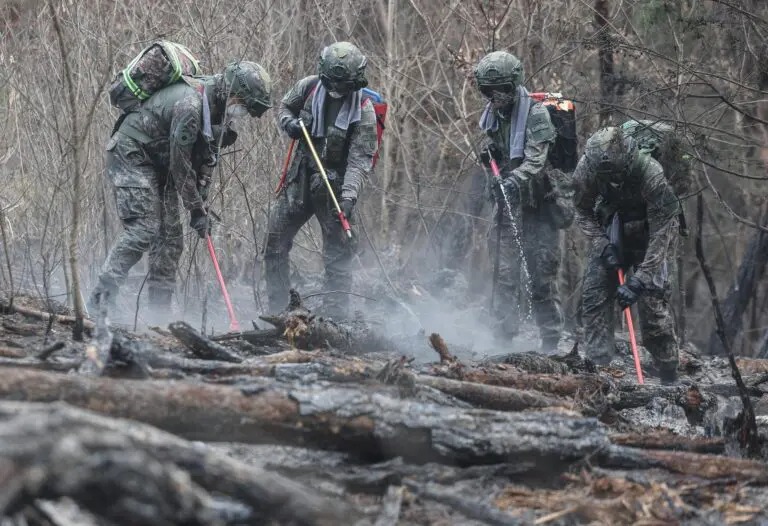 Ascienden a 26 los fallecidos en incendios en Corea del Sur