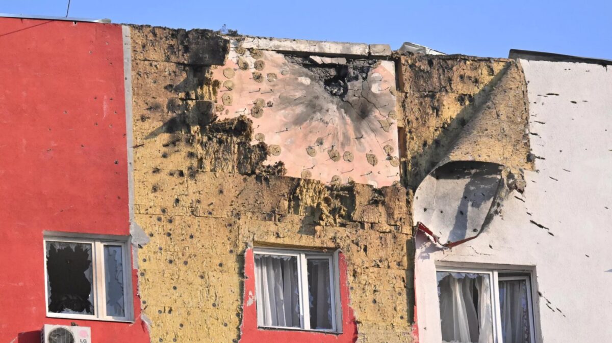 tres personas murieron y 18 más sufrieron lesiones en medio de un ataque masivo con drones lanzado contra Moscú y sus alrededores