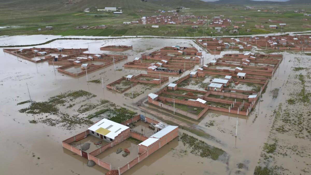 Bolivia en estado de emergencia nacional por fuertes lluvias