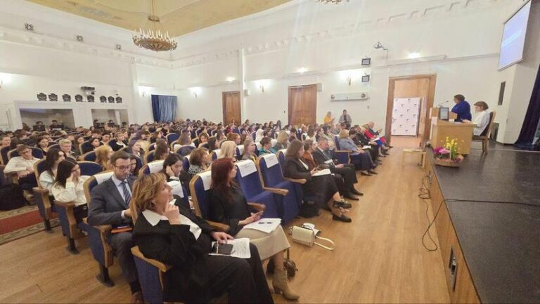 Embajada nicaragüense participa en Seminario Internacional Científico dedicado a la mujer en Rusia