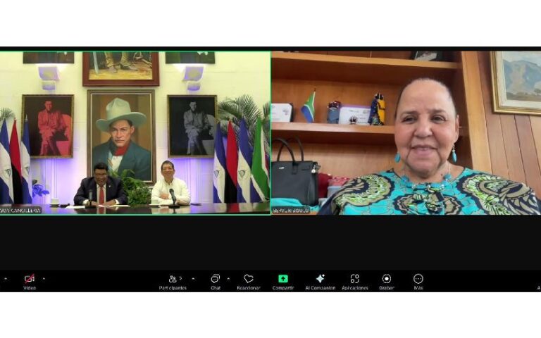 Embajadora de la República de Sudáfrica presenta Copias de Estilo a Canciller de Nicaragua