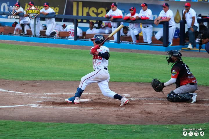 Bóer barre al San Fernando en el arranque del Pomares