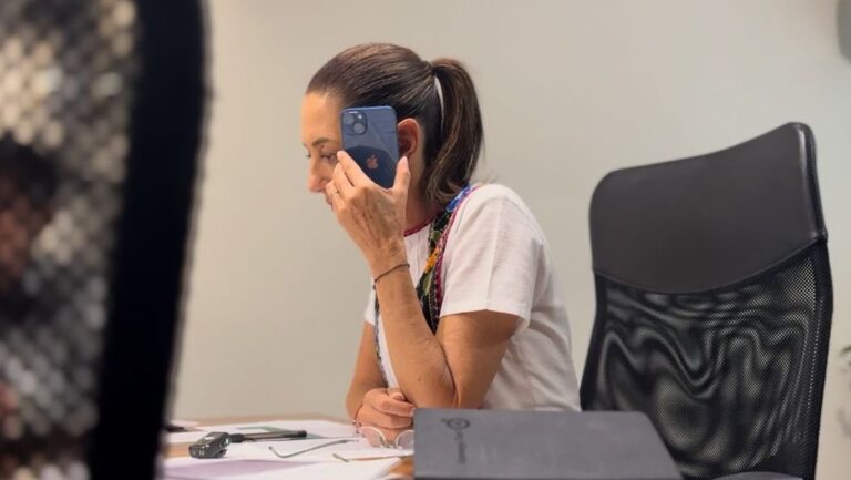 Hackean el celular y el correo de la presidenta de México