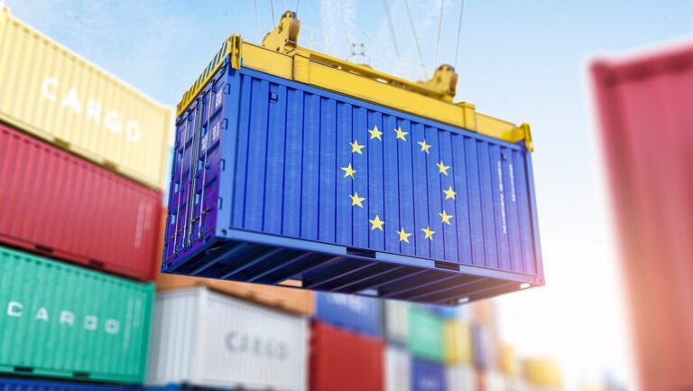 Imponen aranceles de represalia a EE.UU