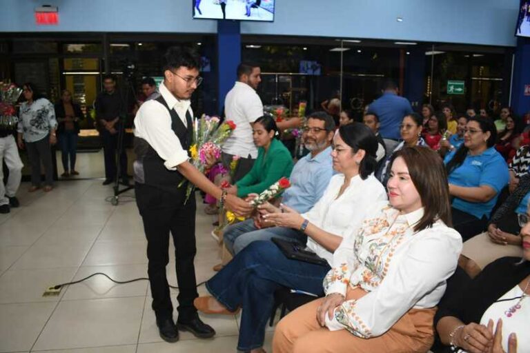 MINED realiza Encuentro Nacional con protagonistas de la educación