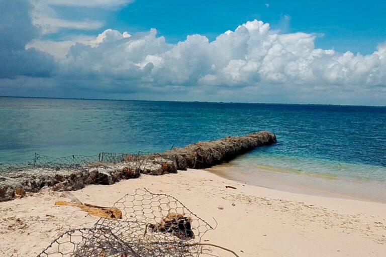 Marena visita zonas de conservación en Cayos Perla