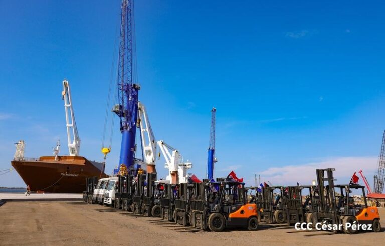 Puerto Corinto recibe 40 equipos provenientes de China