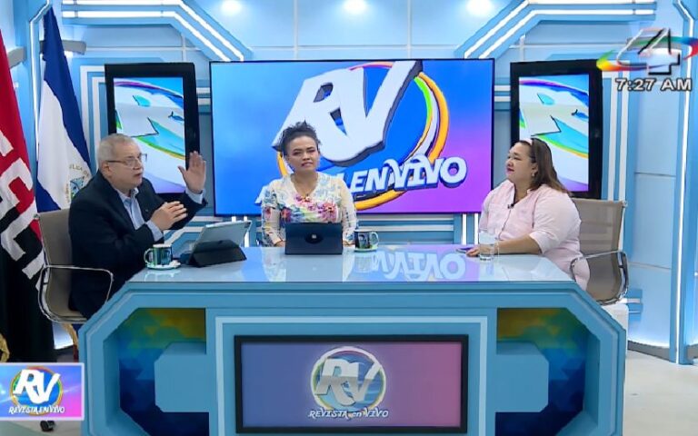 Rocha destaca participación de la mujer en la historia