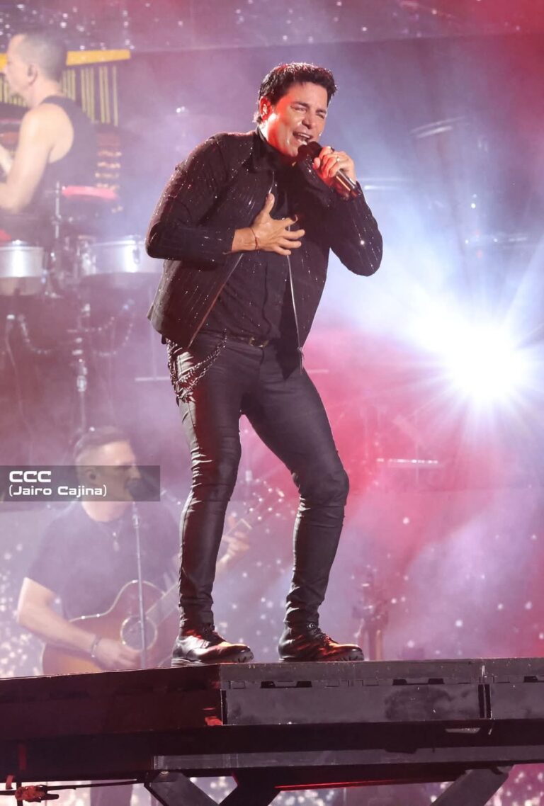 Chayanne conquista los corazones de sus fans en nicaragua