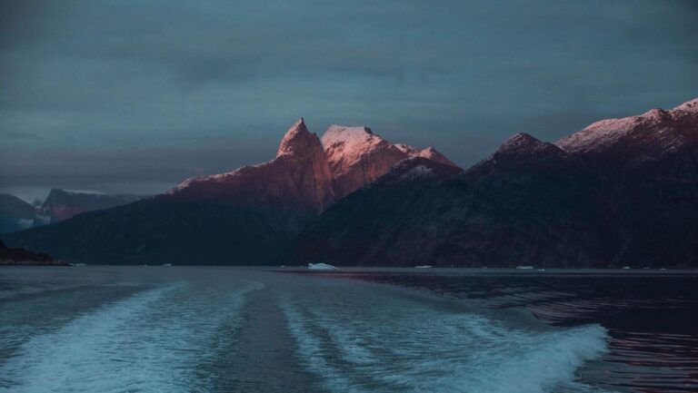 Alto funcionario de Groenlandia critica visita de delegación de EEUU