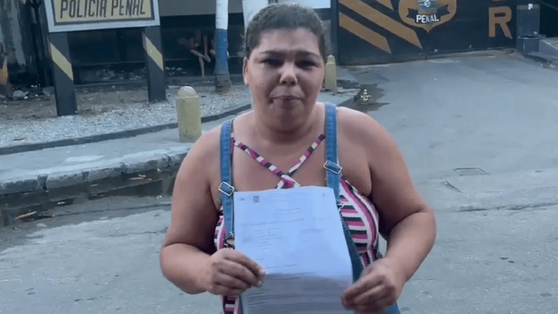 Debora iba a denunciar a su marido y terminó presa