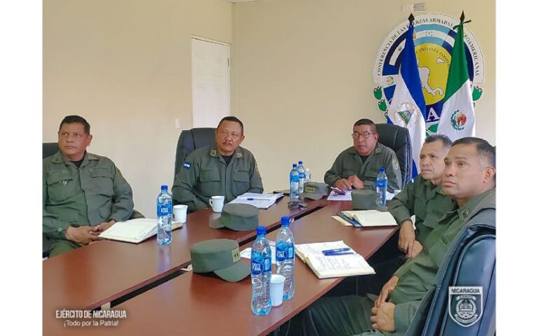Reunión de industrias militares del Ejército de Nicaragua y los Estados Unidos Mexicanos