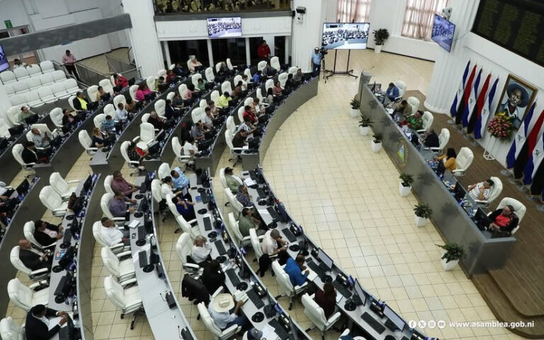 Aprueban Iniciativa de Ley de Carrera Judicial