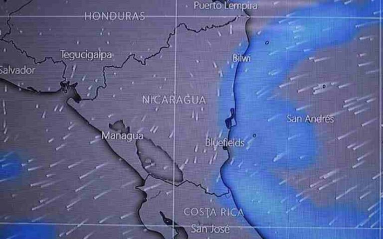 Autoridades de Nicaragua mantienen monitoreo a frente frio en el mar Caribe