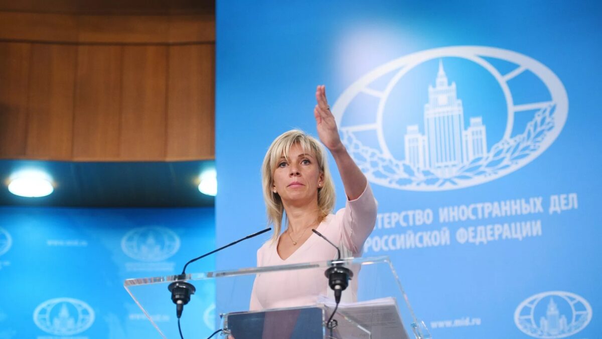 Bombardeos de Kiev no tienen sentido militar destaca Zajárova